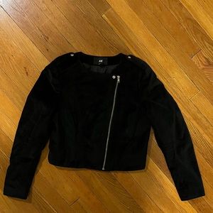 H&M black cropped velvet biker light weight zip blazer jacket 8